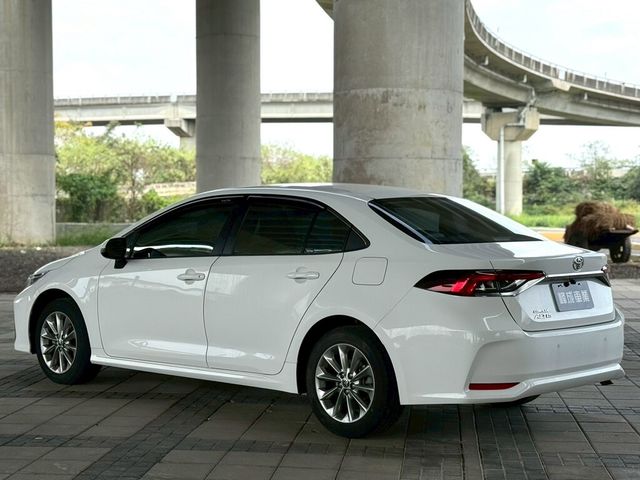 TOYOTA豐田 ALTIS  第4張相片