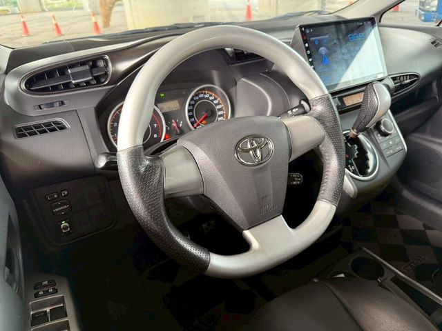 TOYOTA豐田 WISH  第7張相片