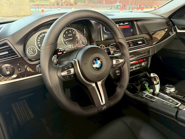 BMW寶馬 520  第7張相片