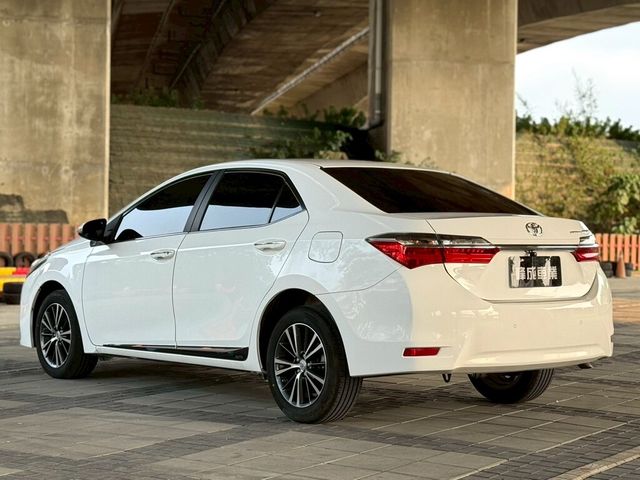 TOYOTA豐田 ALTIS  第4張相片