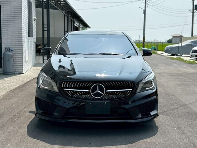 M-BENZ賓士 CLA250  第2張相片