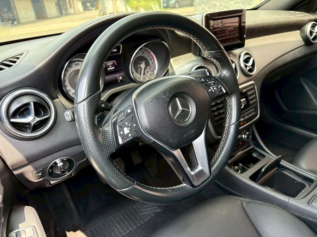 M-BENZ賓士 CLA250  第7張相片