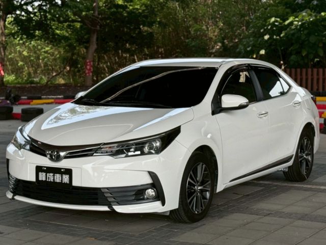 TOYOTA豐田 ALTIS  第1張相片