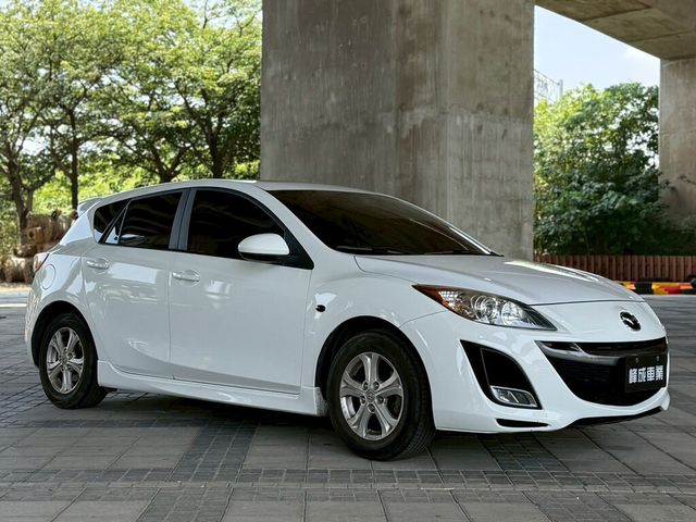 MAZDA馬自達 MAZDA 3  第3張相片