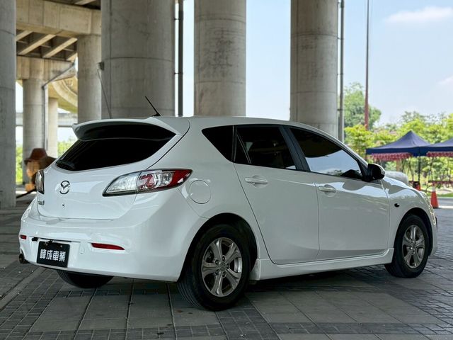 MAZDA馬自達 MAZDA 3  第6張相片
