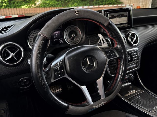 M-BENZ賓士 A180  第7張相片