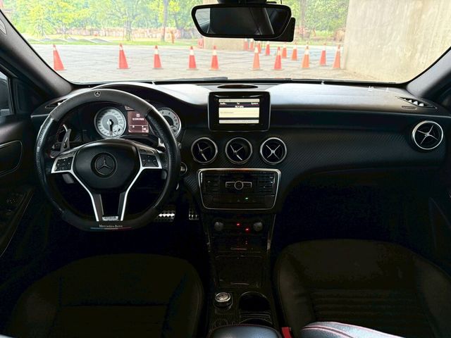 M-BENZ賓士 A180  第12張相片