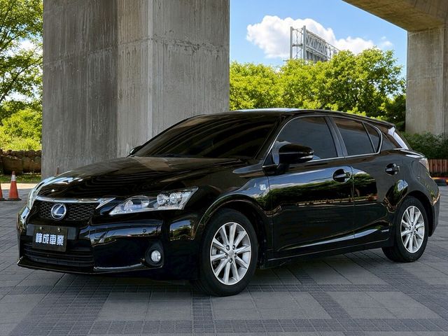 LEXUS凌志 CT200H  第1張相片