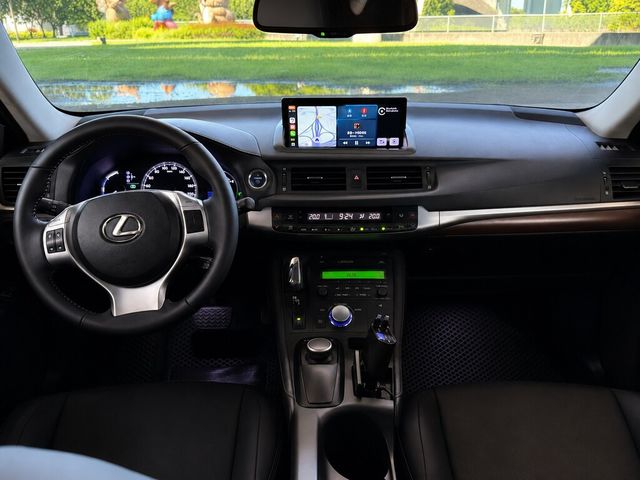 LEXUS凌志 CT200H  第16張相片