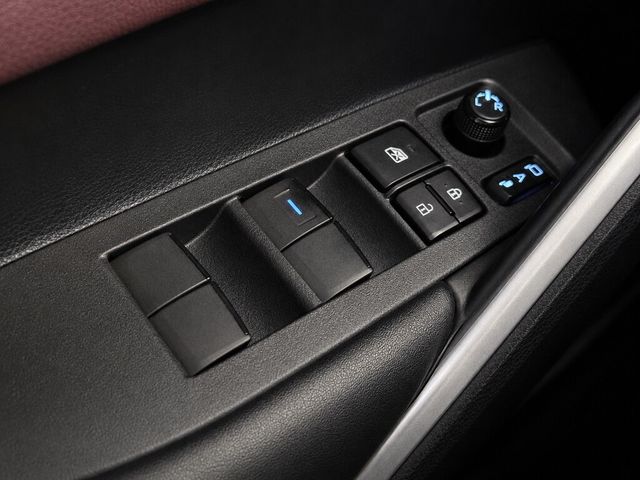 TOYOTA豐田 COROLLA CROSS  第16張相片