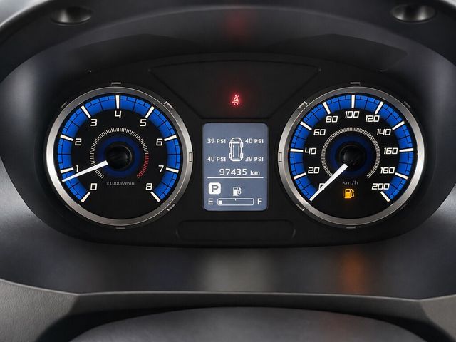 MITSUBISHI三菱 ZINGER  第8張相片