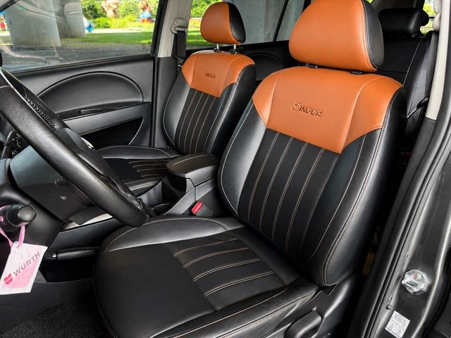 MITSUBISHI三菱 ZINGER  第15張相片