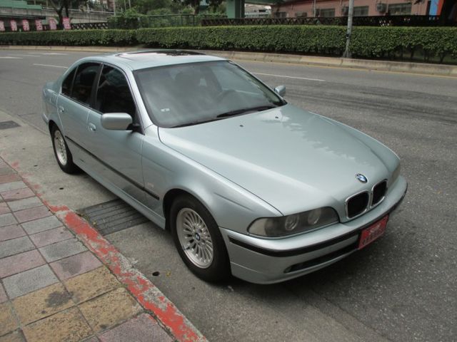 Bmw 9 的價格 Findcar 找車網