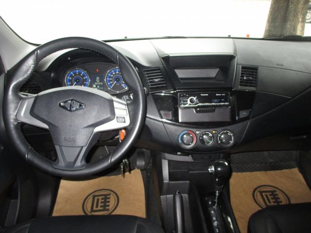 正港稀有純一手車庫車.頂級版整台零事故整台原板件.整台原廠保養記錄純載人購車再加贈原廠五大保固  第4張相片