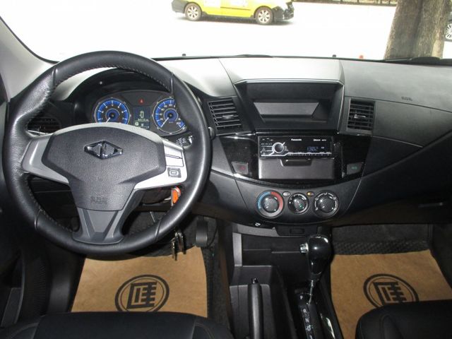 正港稀有純一手車庫車.頂級版整台零事故整台原板件.整台原廠保養記錄純載人購車再加贈原廠五大保固  第5張相片