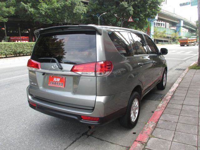 正港稀有純一手車庫車.頂級版整台零事故整台原板件.整台原廠保養記錄純載人購車再加贈原廠五大保固  第7張相片