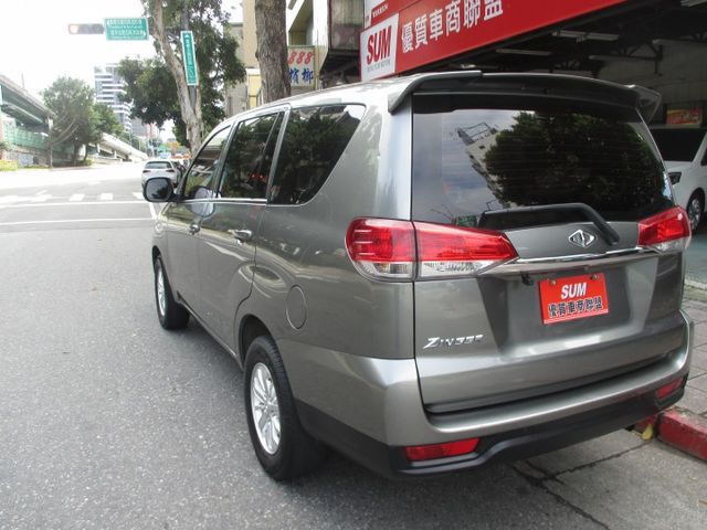 正港稀有純一手車庫車.頂級版整台零事故整台原板件.整台原廠保養記錄純載人購車再加贈原廠五大保固  第9張相片