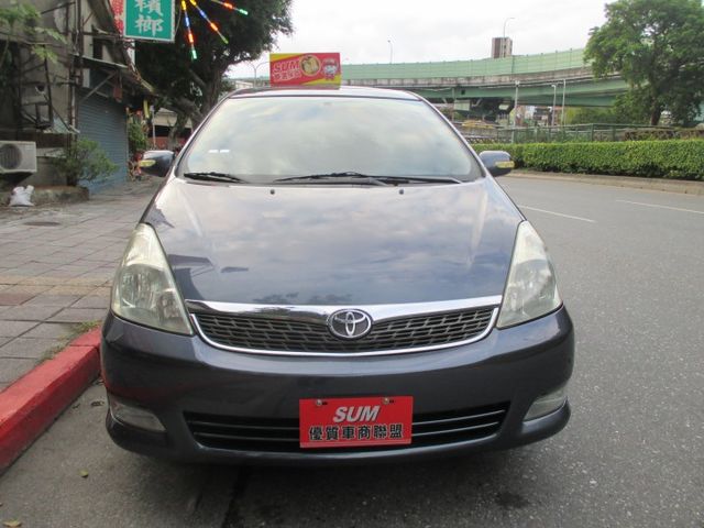 正港純一手車庫車.頂級版雙天窗保證不漏水電動座椅整台原板件底盤更是安靜無漏油阿公純載孫子上下課  第2張相片