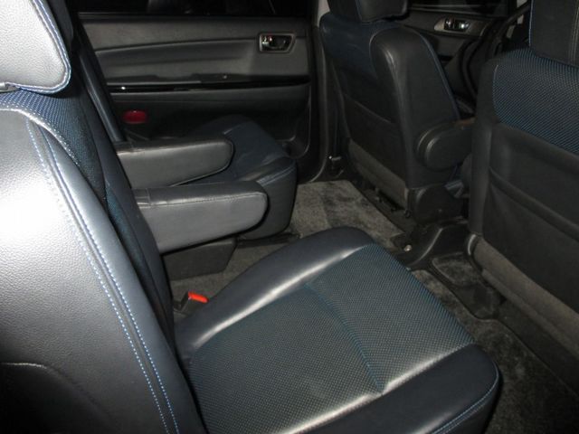 正港稀有純一手車庫車整台原板件整台零事故整台原廠保養記錄底盤更是安靜無漏油.內裝更是棉公里數更是少  第6張相片