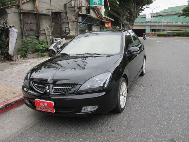 正港稀有純一手車庫車.1.6升6速手自排.桶型原廠跑車座椅.包覆性強.整台原板件小IO特式版  第1張相片