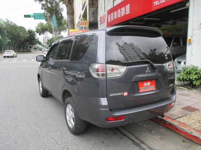 正三菱車系.純一手車庫車整台原板件零事故耐用耐超妥善率高.老董純載人不載貨.是您賺錢發大財的好夥伴  第6張相片