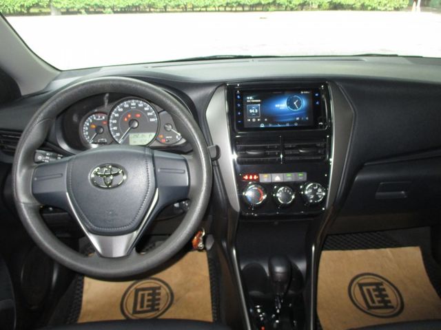 純一手車庫車.整台零事故整台原板件整台原廠保養記錄省油省稅金0頭款可交車  第6張相片