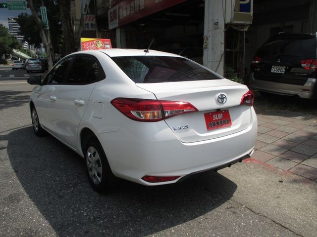 純一手車庫車.整台零事故整台原板件整台原廠保養記錄省油省稅金0頭款可交車  第7張相片