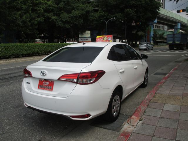 純一手車庫車.整台零事故整台原板件整台原廠保養記錄省油省稅金0頭款可交車  第8張相片