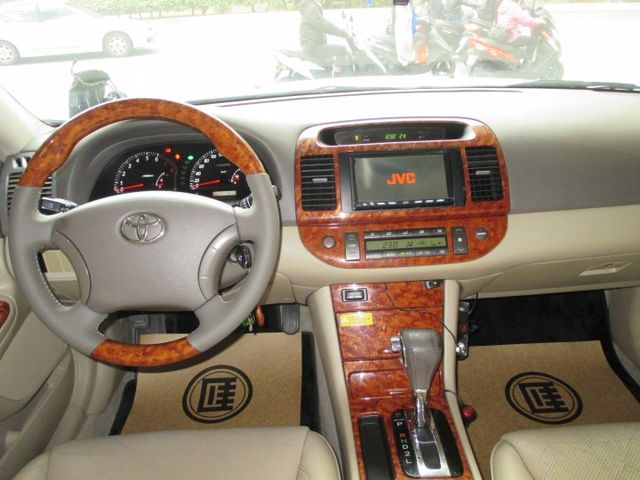 純一手車庫車整台原板件整台零事故.1.8升不老神車.底盤更是安靜無漏油.有圖有真相  第4張相片