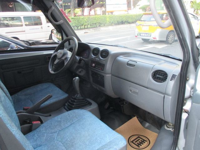 純一手車庫車.整台零事故整台原板件整台原廠保養記錄.正時皮帶套件剛換.剛做完大保養.購車再加贈五大保固  第4張相片