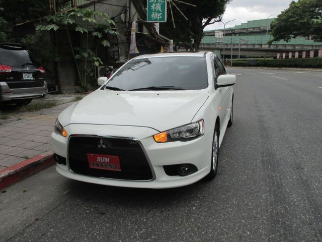 純一手車庫車.正IO版整台零事故整台原板件.整台原廠保養記錄6速手自排扭力大超車靈敏0頭款可交車  第1張相片