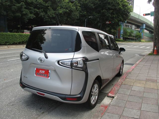 正港純一手自用車.整台原板件整台零事故.最暢銷的中古車.原廠全車保固中0頭可交車  第6張相片