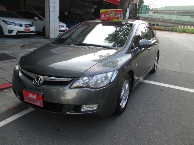 正港稀有純一手女用車庫車整台零事故整台原板件.整台原廠保養記錄純跑9萬底盤更是安靜無漏油內裝更是棉  第3張相片