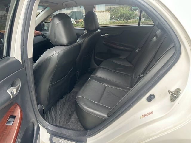 TOYOTA豐田 ALTIS  第5張相片