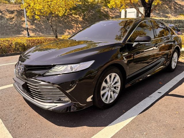 TOYOTA豐田 CAMRY HYBRID  第1張相片