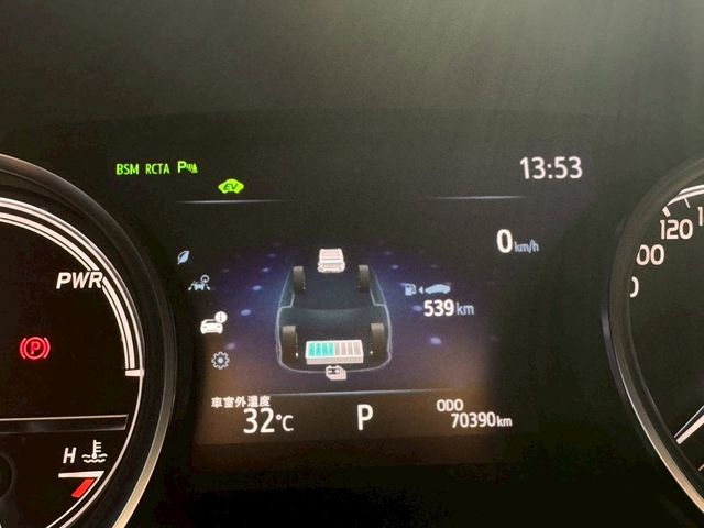 TOYOTA豐田 CAMRY HYBRID  第7張相片