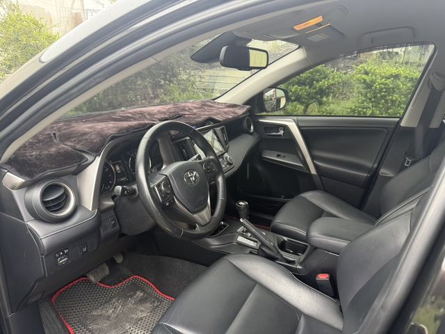 TOYOTA豐田 RAV4  第5張相片