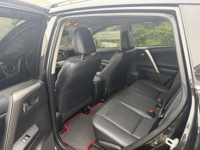 TOYOTA豐田 RAV4  第6張相片