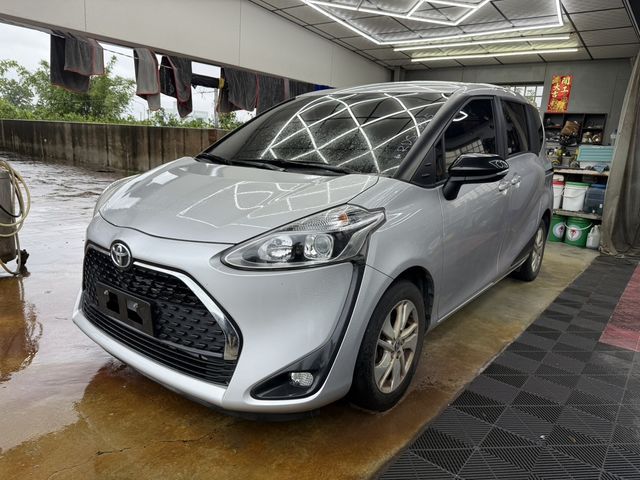 TOYOTA豐田 SIENTA  第1張相片