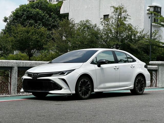 TOYOTA豐田 ALTIS  第1張相片