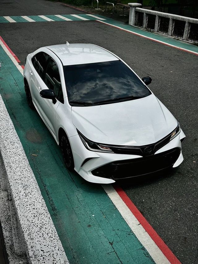 TOYOTA豐田 ALTIS  第3張相片