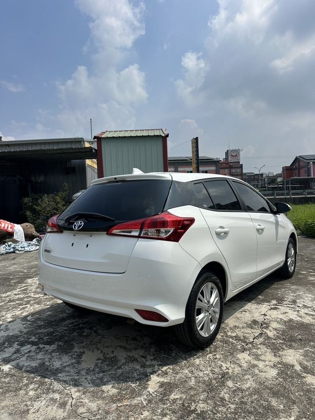 TOYOTA豐田 YARIS  第2張相片