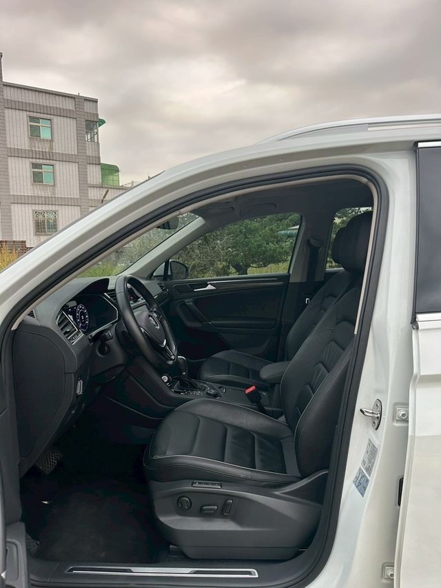 VOLKSWAGEN福斯 TIGUAN  第5張相片