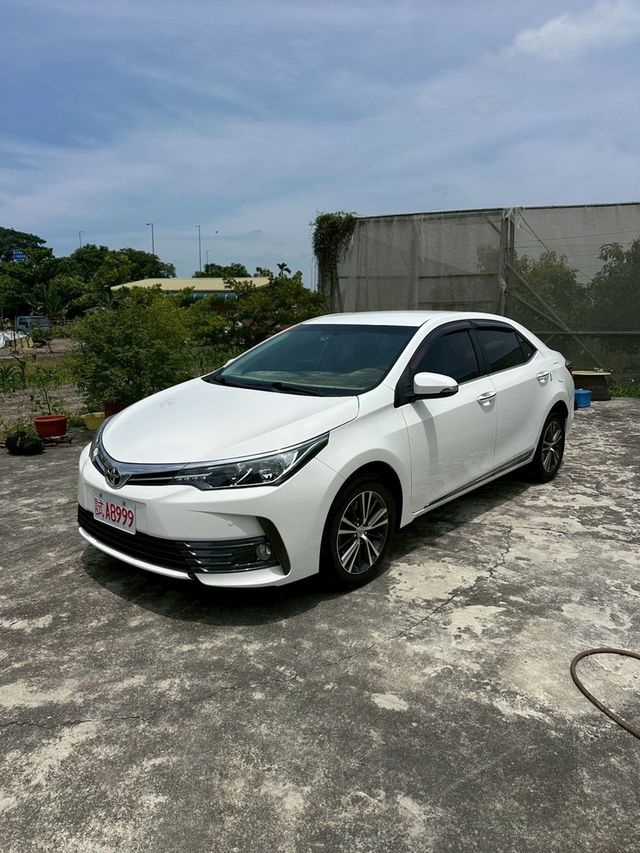 TOYOTA豐田 ALTIS  第1張相片