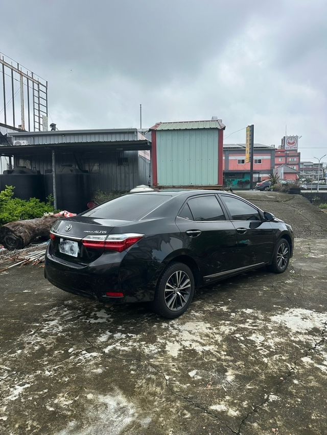 TOYOTA豐田 ALTIS  第2張相片
