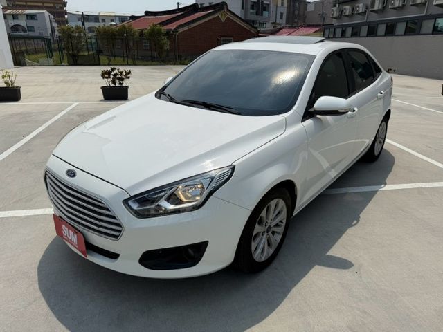 定速/倒車顯影/電動天窗/恆溫空調/1.5省油省稅  第1張相片