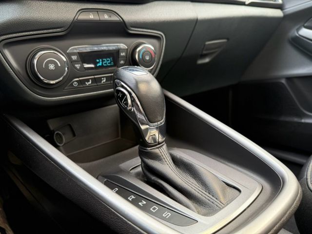 定速/倒車顯影/電動天窗/恆溫空調/1.5省油省稅  第10張相片