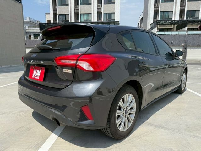 定速/六氣囊/CARPLAY/倒車顯影/原鈑件/已認證  第3張相片