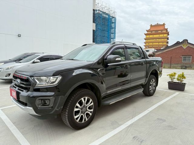 原鈑件/行駛模式切換/自動停車/斜坡輔助/藍芽影音/導車螢幕  第1張相片