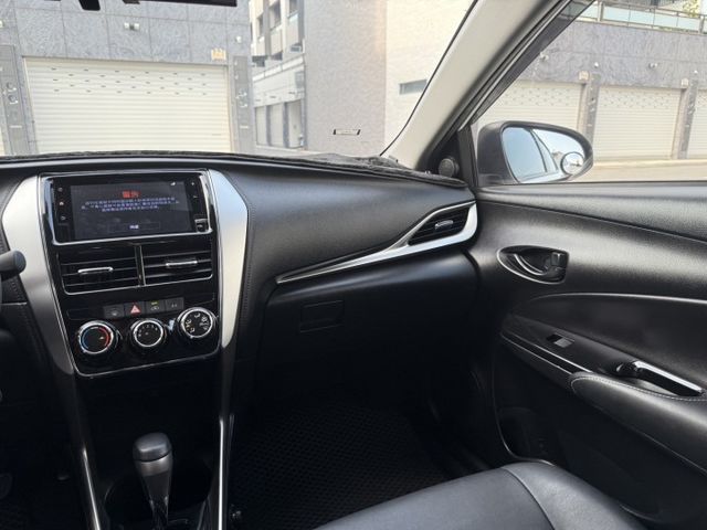 全車原鈑/電動後視鏡/前後雷達/藍芽影音  第7張相片